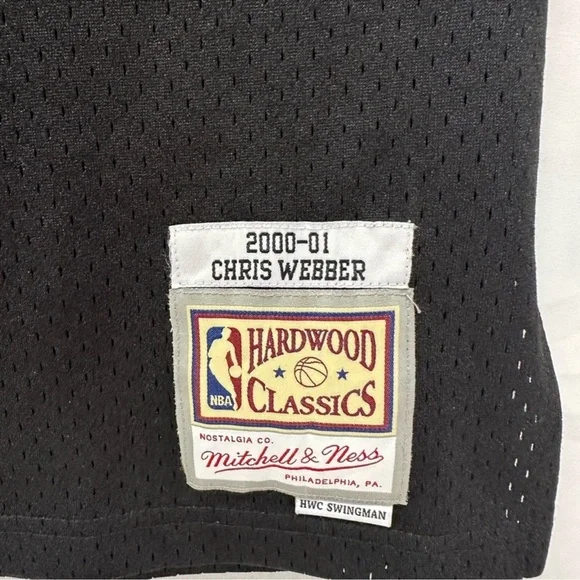 Mitchell & Ness Hardwood Classics Chris Webber Sacramento Kings Jersey - Picture 4 of 7